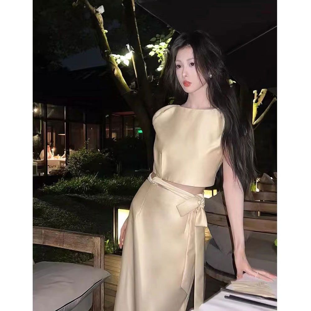 缎面无袖上衣系带半身裙