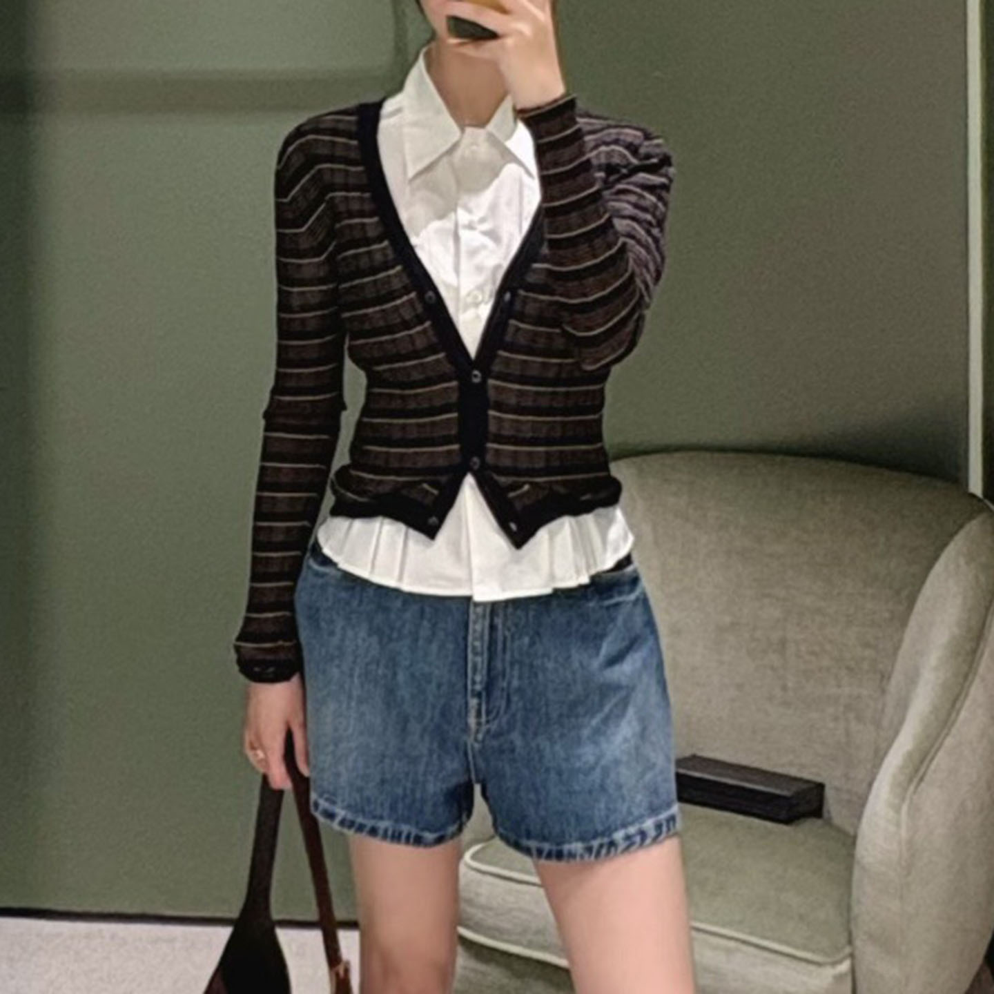 丝羊绒条纹V领休闲风针织开衫女