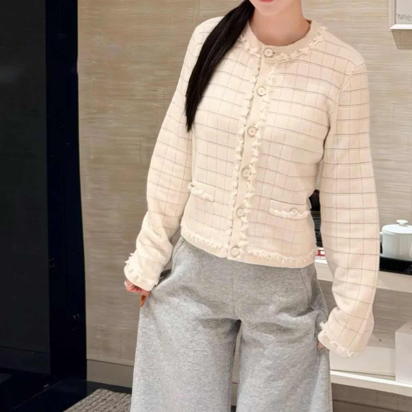 羊绒纽扣须须格子针织开衫外套女