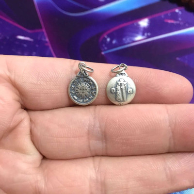 藏族九宫八卦牌侧挂小吊牌纯银十相自在九宫牌小挂件