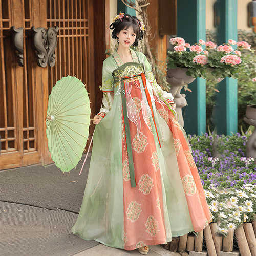 玉指捻【春日踏青】唐制齐胸汉服