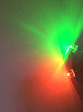 厂家供应发光二极管直插式5mm七彩LED灯珠F5草帽长脚七彩快闪