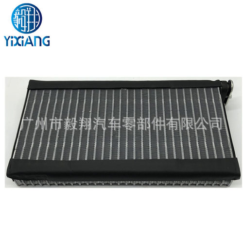 适用斯堪尼亚卡车Scaniatruck420蒸发器350*50*195Evaporator