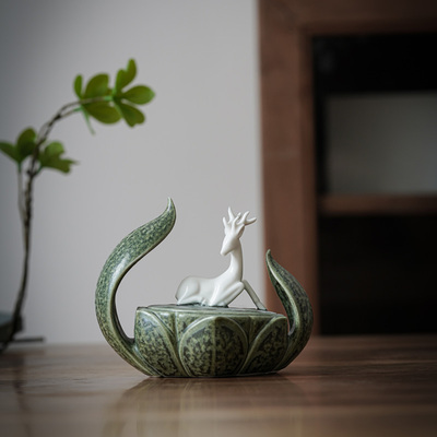 一鹿莲生陶瓷中式莲花香薰炉