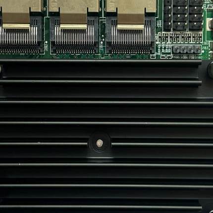 LSI 3ware SAS 9750-24i4e，l3 6G