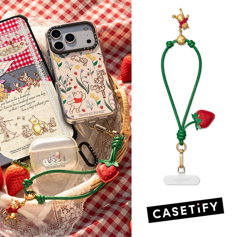 CASETiFY小熊维尼莓果手机挂链