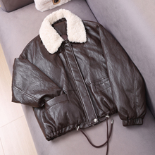 短款羊羔毛大翻领皮衣羽绒服女2025新款女款冬季女士PU皮免洗外套