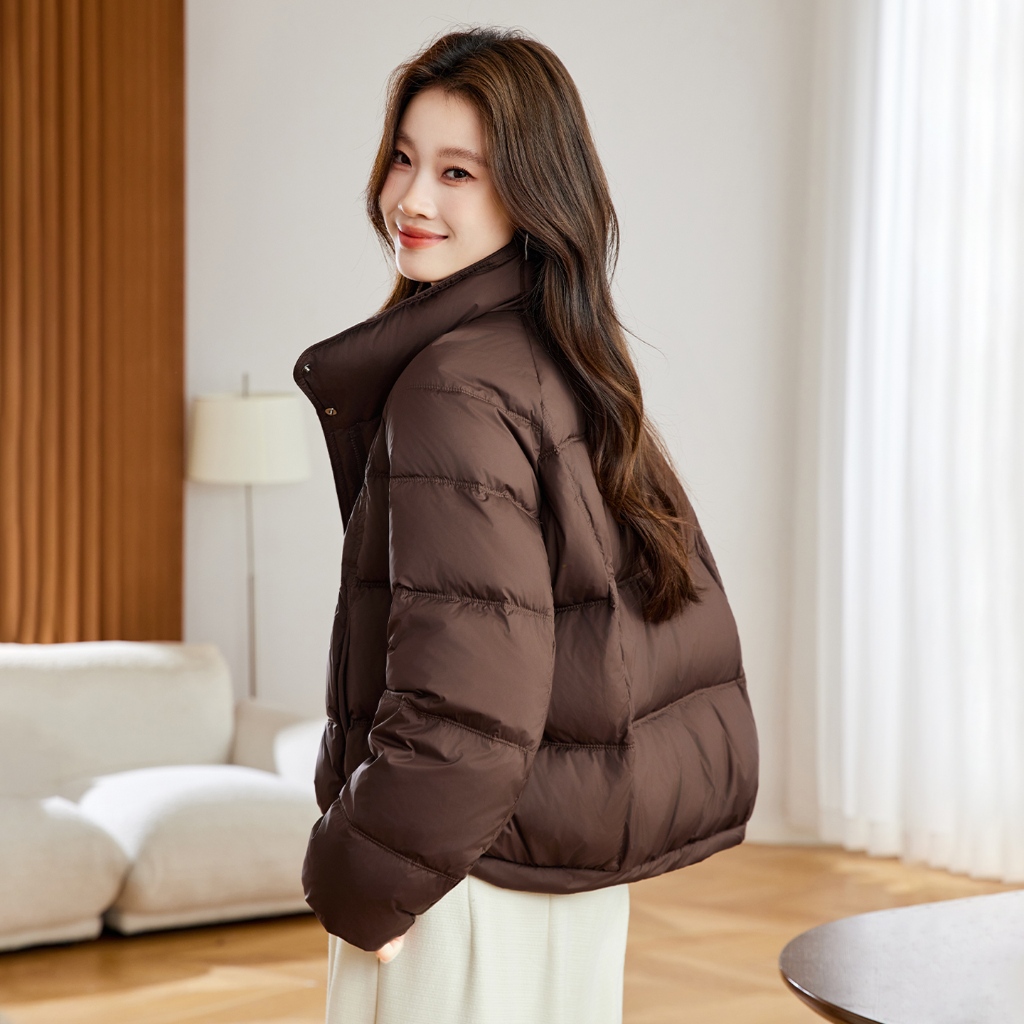 高品质立领短款羽绒服女龟款外套