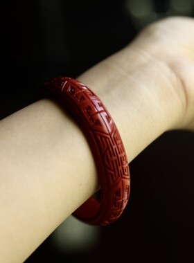 创汇时期纯手工天然大漆铜胎雕漆剔红老手镯雕工青铜纹饰和寿字纹