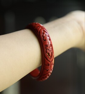 创汇早期纯手工天然大漆铜胎雕漆青铜纹红黄双色老手镯剔红老手镯