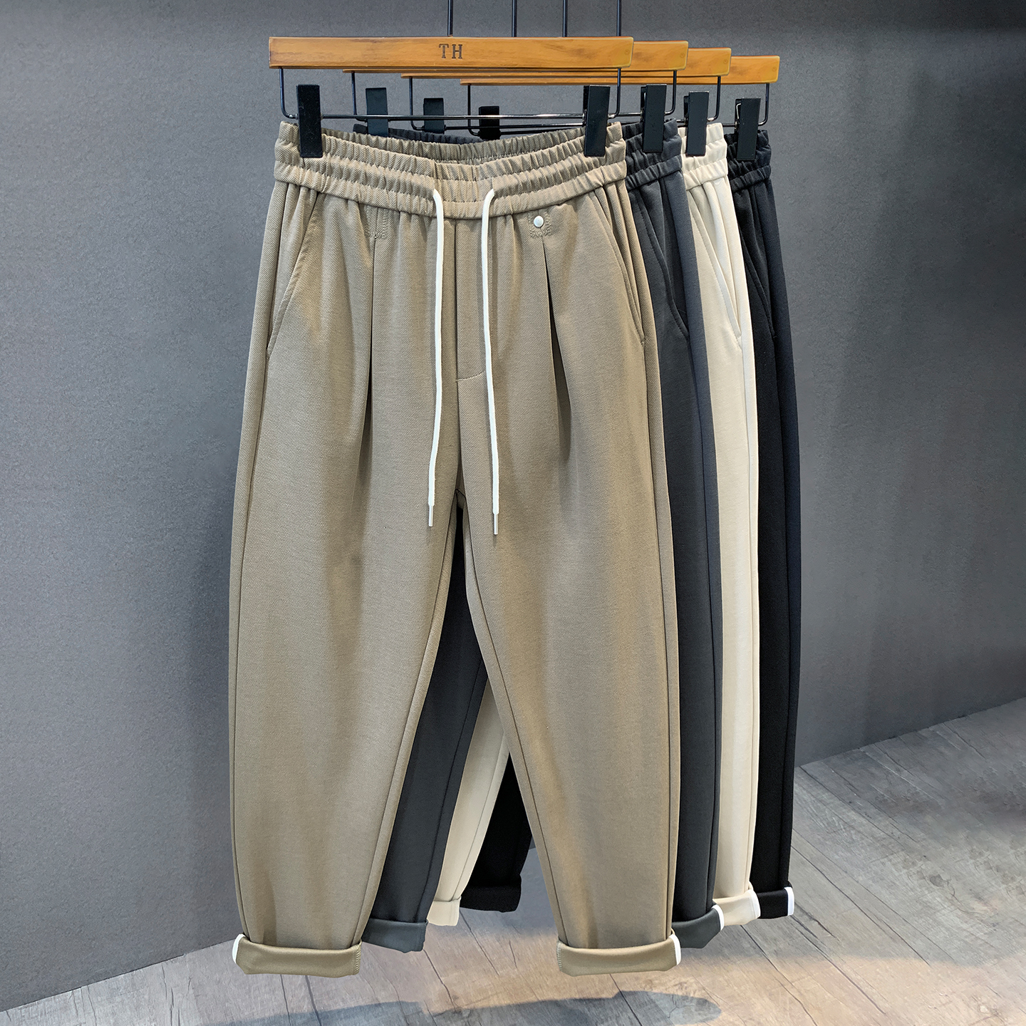 专柜品质简约纯色天丝棉休闲裤男