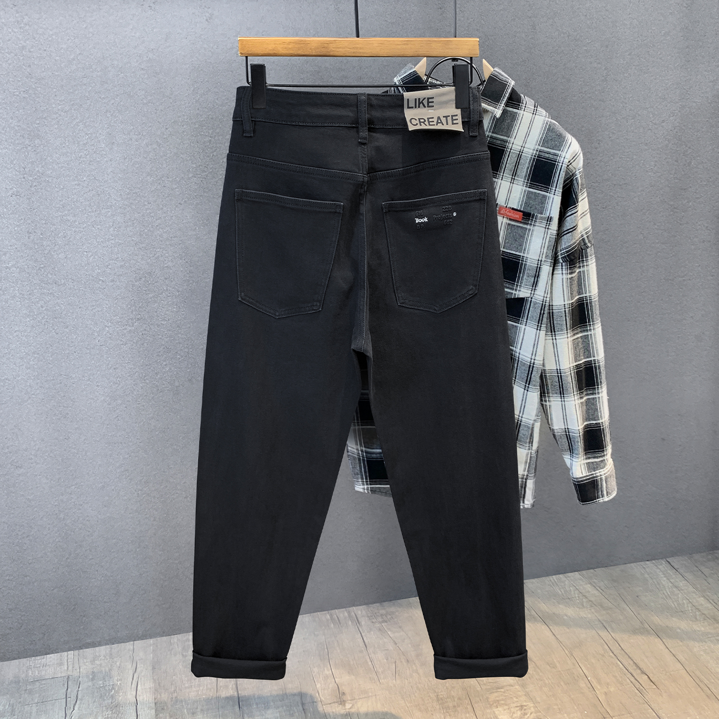 秋季高端舒适弹力百搭黑色牛仔裤