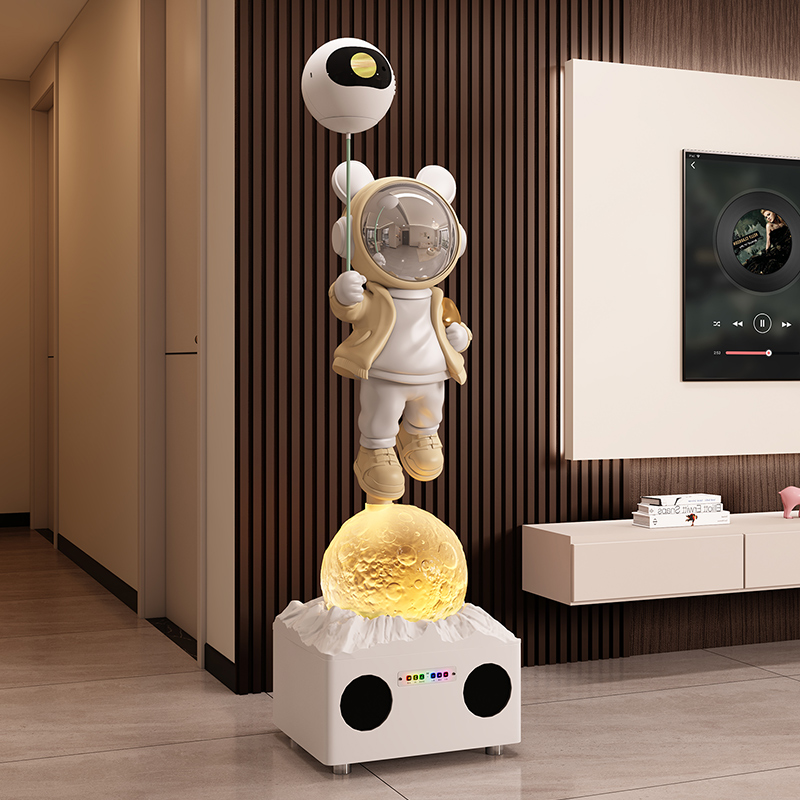 现代简约宇航员落地摆件