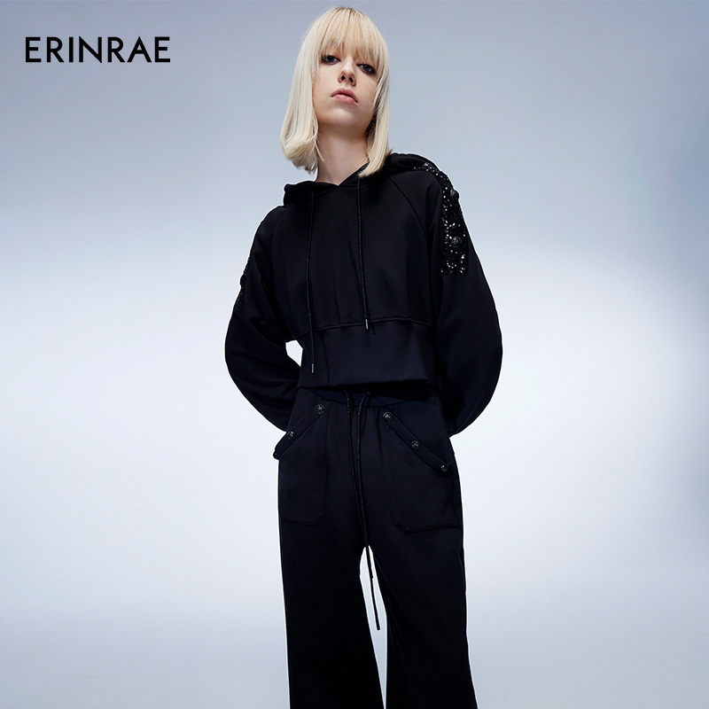 ERINRAE2023秋冬新品女士简约短款连帽卫衣EF415173CO