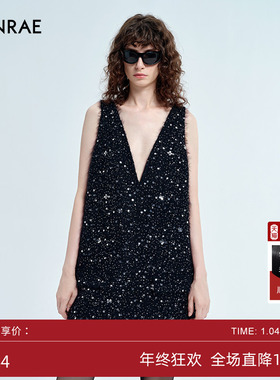 ERINRAE丨秋冬新品深V连衣裙无袖亮片小黑裙EG481208PL20