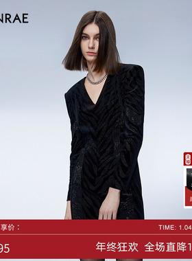 ERINRAE丨黑色V领连衣裙花纹烫钻设计感性格时髦短裙EF381009PL20
