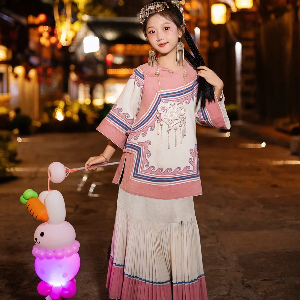 儿童新款棉麻绣花彝族服装套装