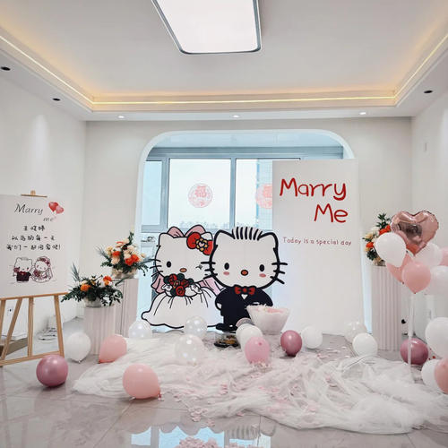 hellokitty求婚室内场景布置