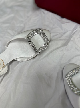 vvvip'' 26ss 水钻方扣百搭绸缎单鞋 中空凉鞋 平底鞋女