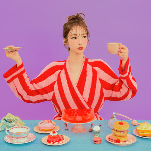 GoJoonHeexwigglewiggle浴袍