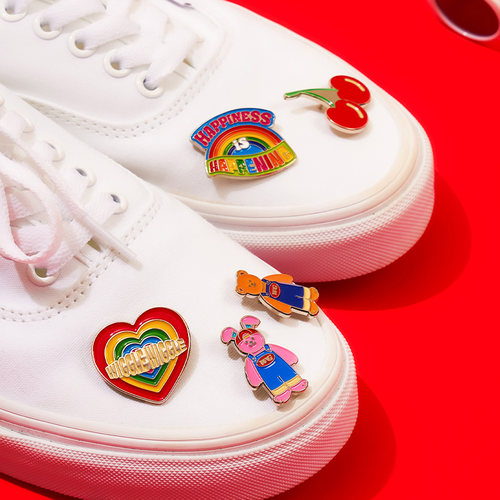 wiggle wiggle金属徽章可爱胸章JK胸针设计感小众装饰品衣服别针