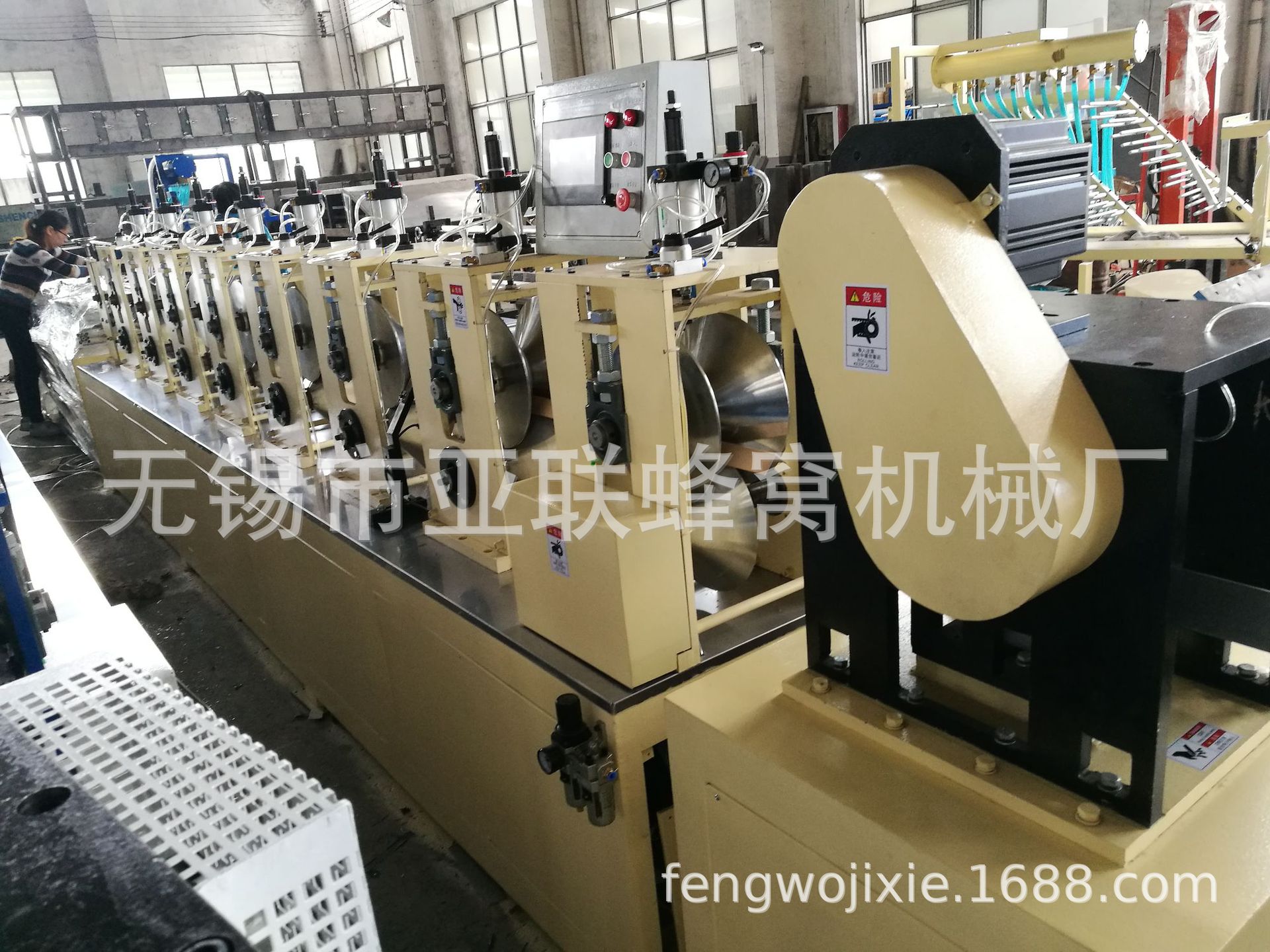 供应纸护角生产线纸包装机械是亚联机械其他2用型护角机生产纸护