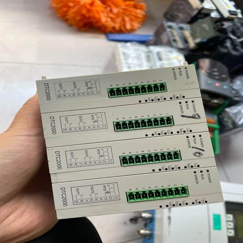台达温度控制器DTC200'C，拆机货，实物拍摄，成色如图，