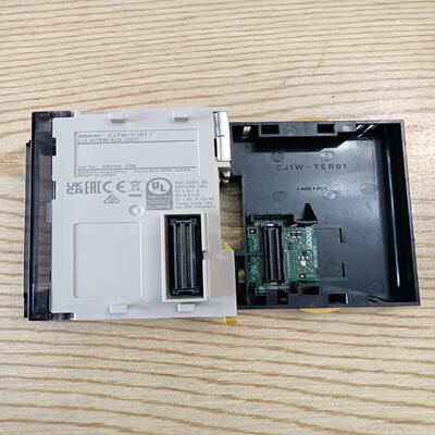 omron CJ1W-II101 一个，正常拆机，成色如图。