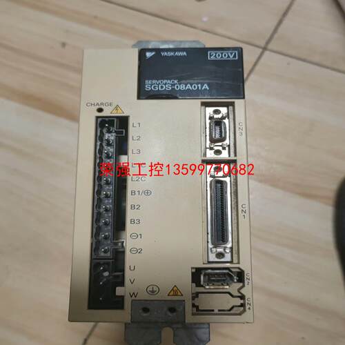 【荣强工控】二手安川伺服驱动器SGDS-08A01A 750W功能正常。