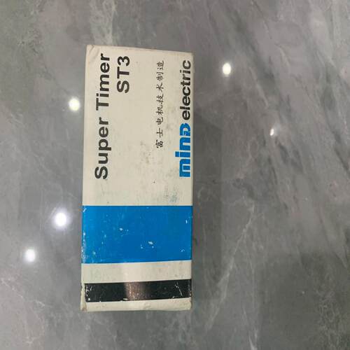 全新富士时间继电器。ST3P  A-A。220V。全新原包装