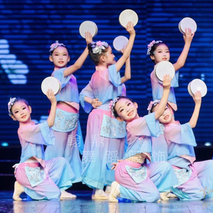 钱鼓舞画茶闲情抒舞蹈服儿童采茶服古典舞演出服斗笠手鼓道具秧歌