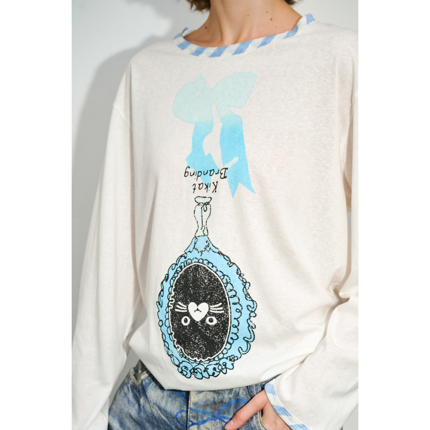 KIKAT“镜中猫”薄款印花长袖T时尚小众恤白色上衣罩衫