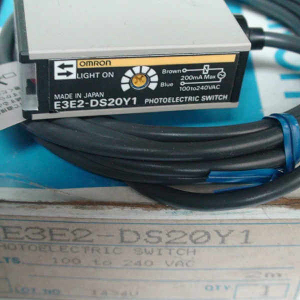 光电开关E3E2-DS20Y1钱