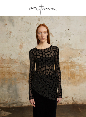 Cortana Pebbles2024年冬季新款天鹅绒上衣