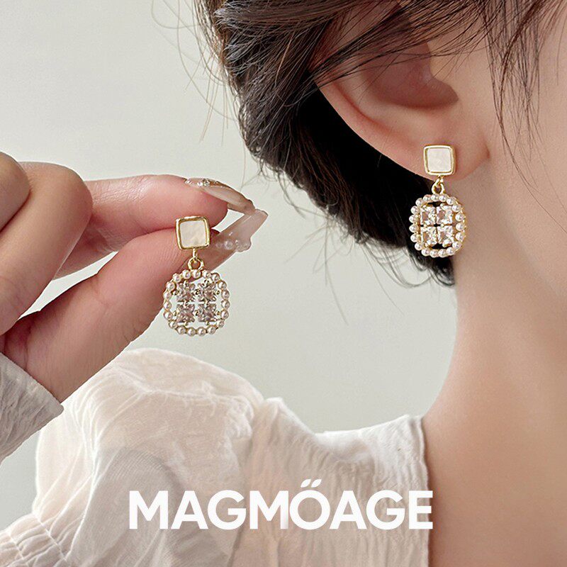 MAGMOAGE贝壳小米粒珍珠耳环