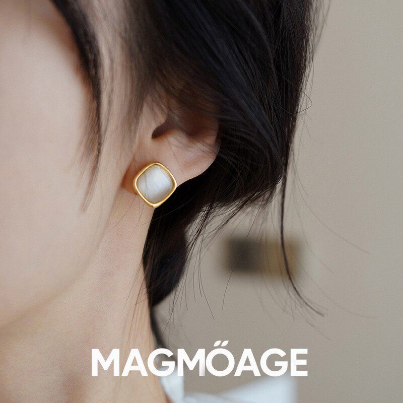 法国设计师MAGMOAGE猫眼石耳钉