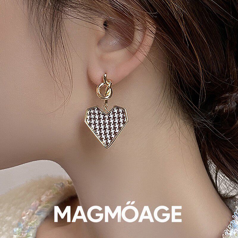 法国设计师MAGMOAGE不对称耳钉