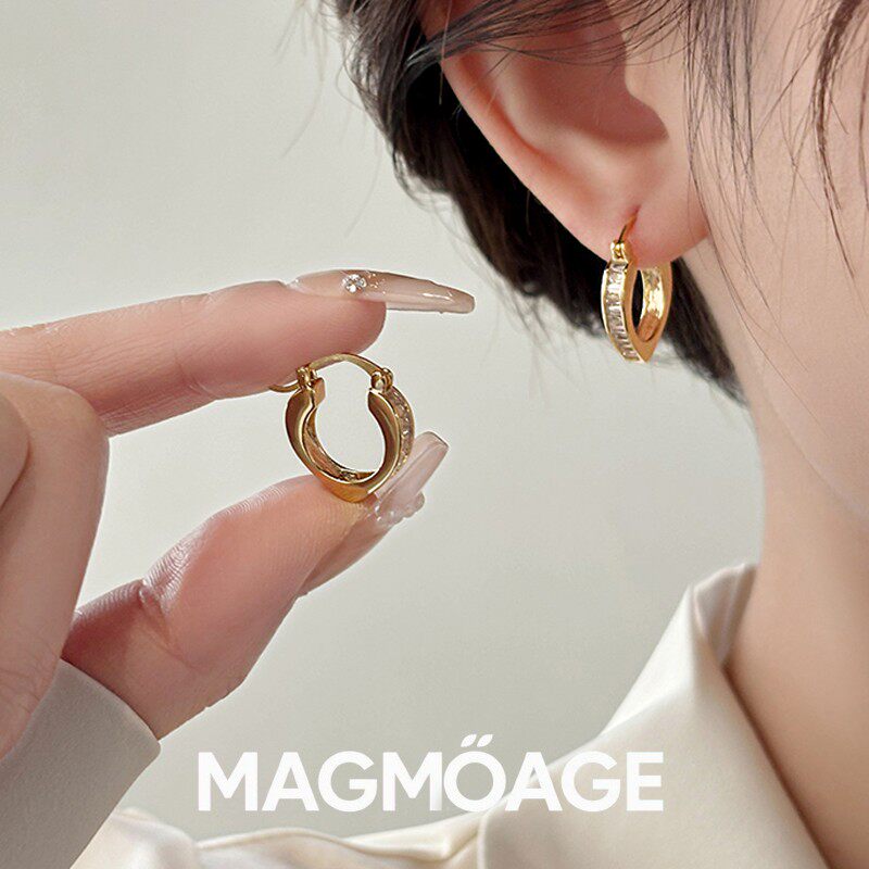 法国【设计师】MAGMOAGE丨真金电镀丨锆石爱心耳环丨轻奢独特耳扣