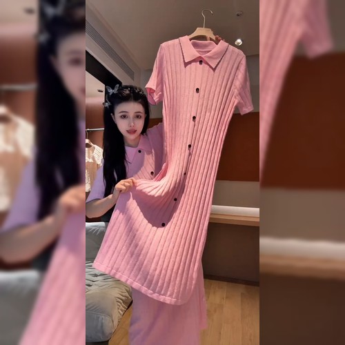 时尚翻领排扣粉色连衣裙女