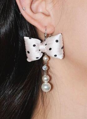 波点控miu系~缎面蝴蝶结耳环长版珍珠高级耳夹甜美风粉波点耳饰