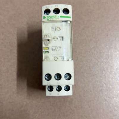 议价RM4UA32MW继电器。功能正常。成色如图。需