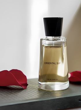 STELLARESSENCE香水愈创木GUAIAC山野松木迷雾玫瑰暗涌试香小样