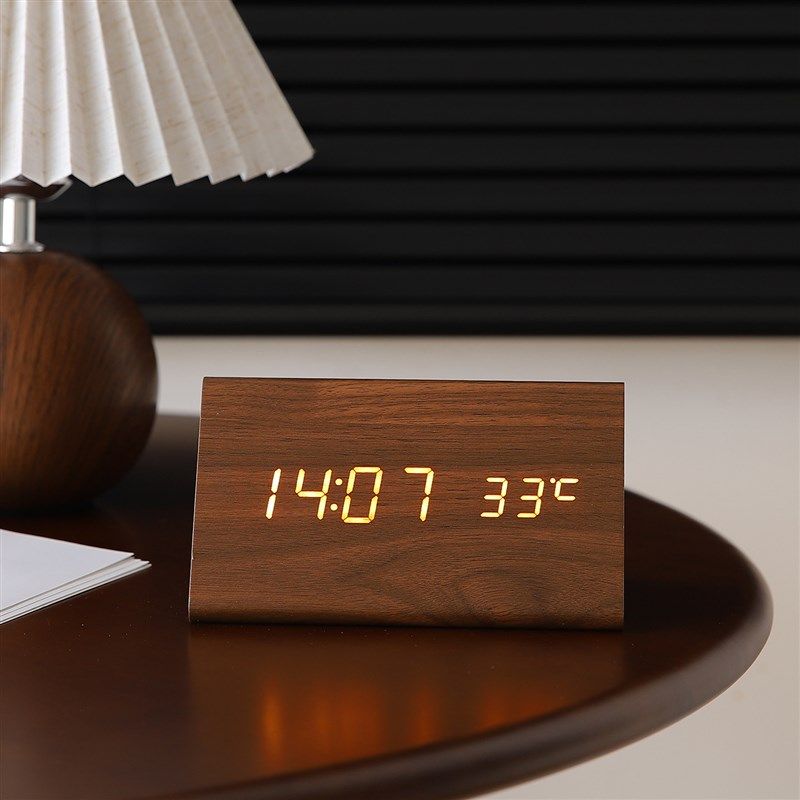 精选中古风复古电子时钟摆台式桌面摆件高级感小众客厅电视柜家居