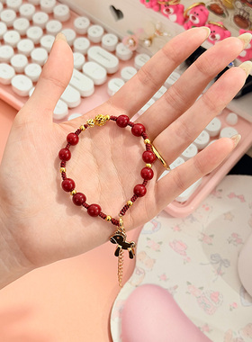 红豆手串马年迎新年送闺蜜礼物小马吊坠手钏红色喜庆招财手镯饰品