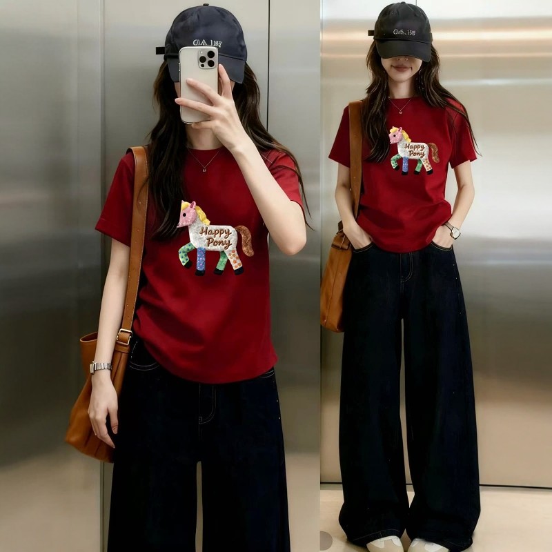 小马印花2026本命年新款正肩短袖T恤女酒红色遮肉胖MM显瘦上衣ins,女装/女士精品,T恤,淘宝优惠券,粉丝福利购,淘宝优惠卷