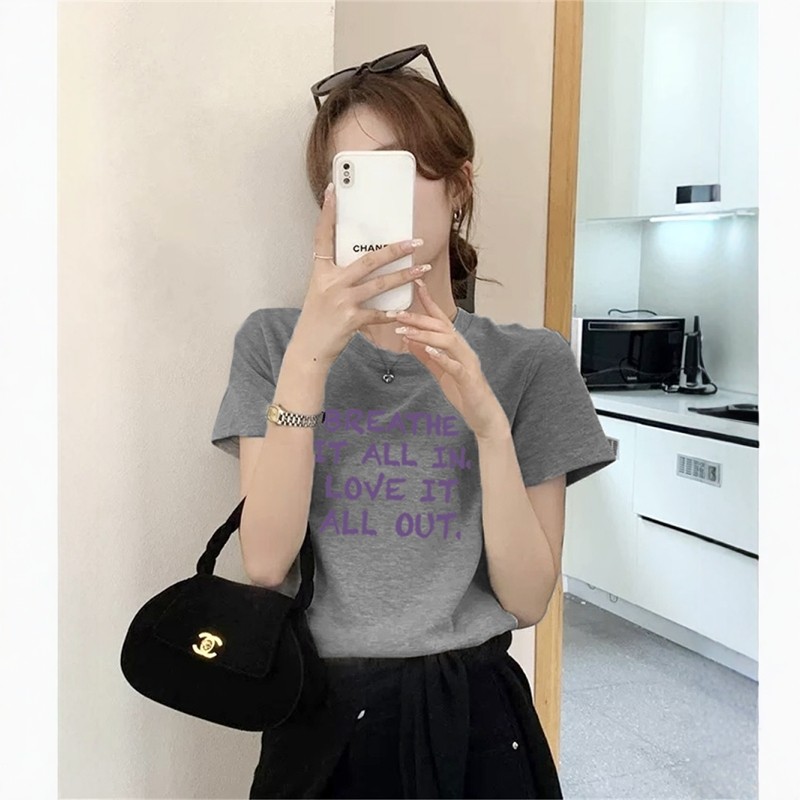 时尚别致正肩短袖t恤女2025新款夏季百搭小个子显瘦减龄圆领上衣