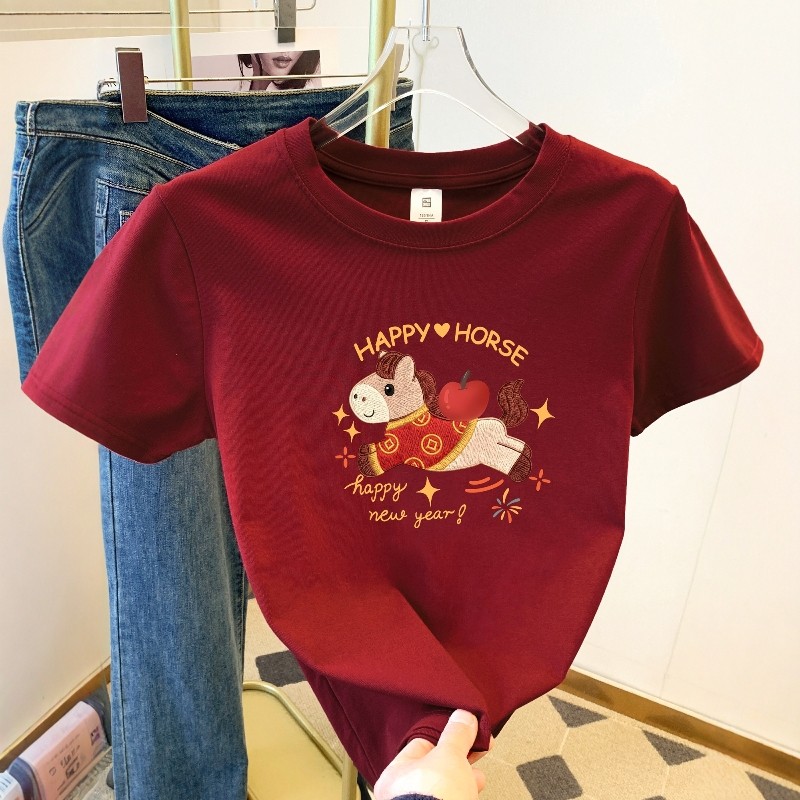 2026马年新款酒红色短袖t恤女大码遮肉显瘦圆领正肩小马印花上衣,女装/女士精品,T恤,淘宝优惠券,粉丝福利购,淘宝优惠卷