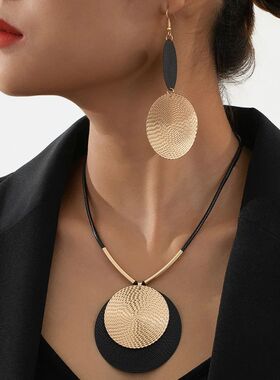 Creative Unique Large Round Vintage Pendant Necklace for Wom