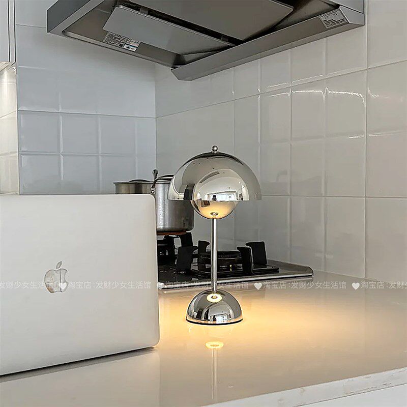 台灯卧室床头灯轻奢高级感酒吧氛围灯餐厅触摸充电户外装饰小夜灯