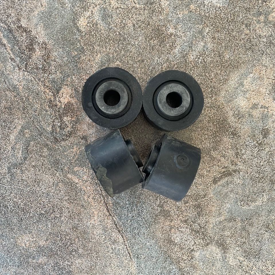 Jeep吉普大切诺基WJ老大切前减震器缓冲块全新